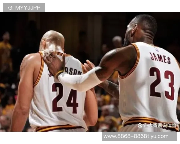 弗莱幽默回应詹姆斯派对邀请担心缺席会影响交易前景